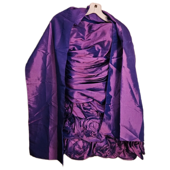 Chic Strapless Purple Dress - Picture 2 of 6